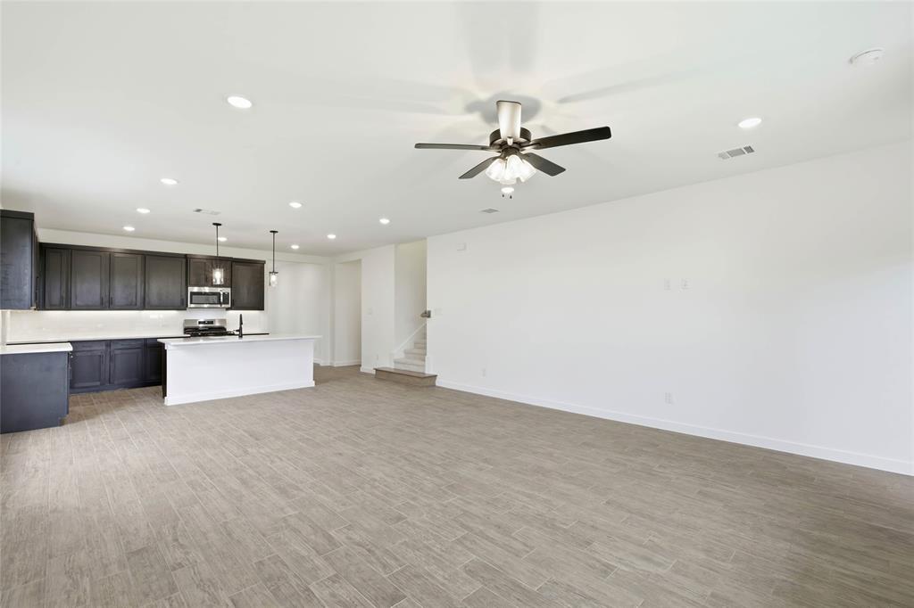 4632 Commack Drive Property Photo 14