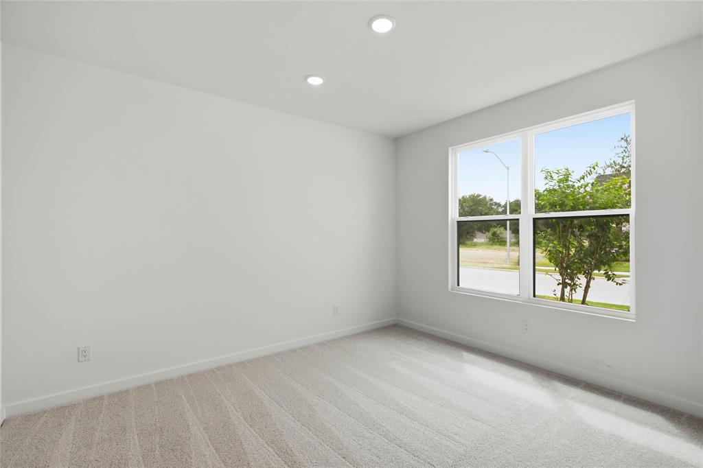 4632 Commack Drive Property Photo 22