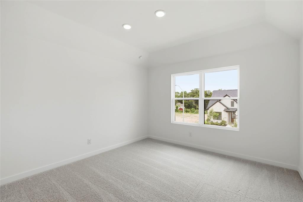 4632 Commack Drive Property Photo 25