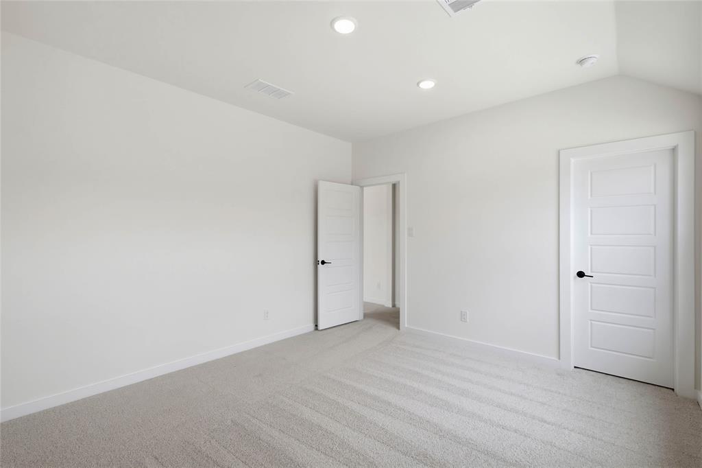 4632 Commack Drive Property Photo 28
