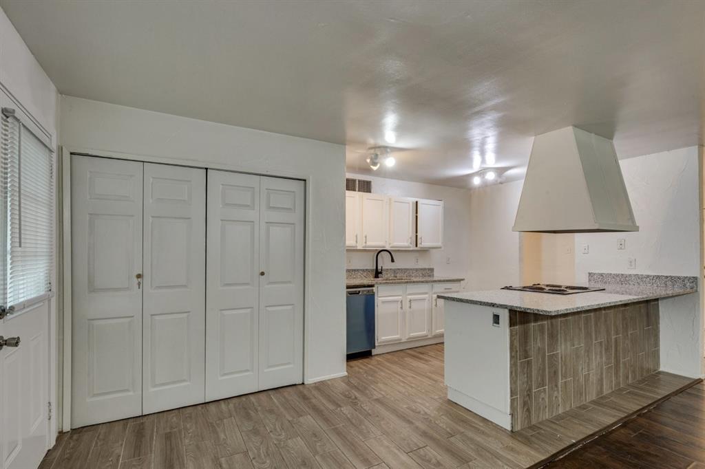 409 Rockcrest Drive Property Photo 14