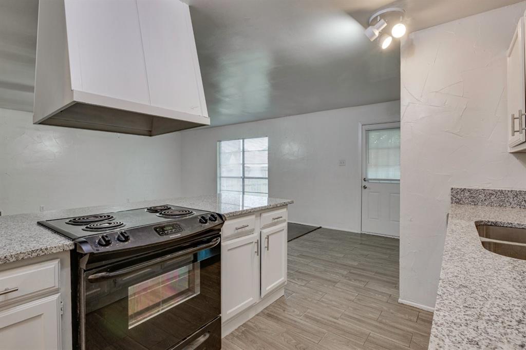 409 Rockcrest Drive Property Photo 16