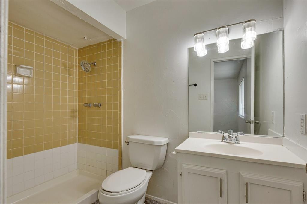 409 Rockcrest Drive Property Photo 20
