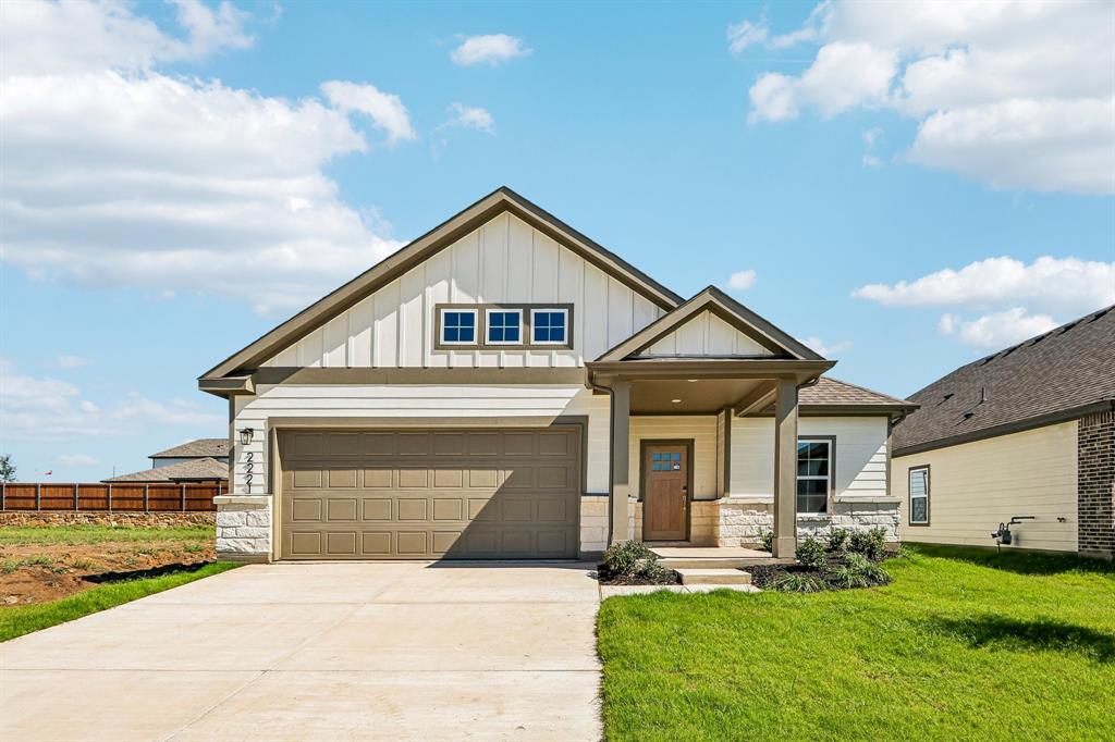 2221 Trailside Drive Property Photo 1