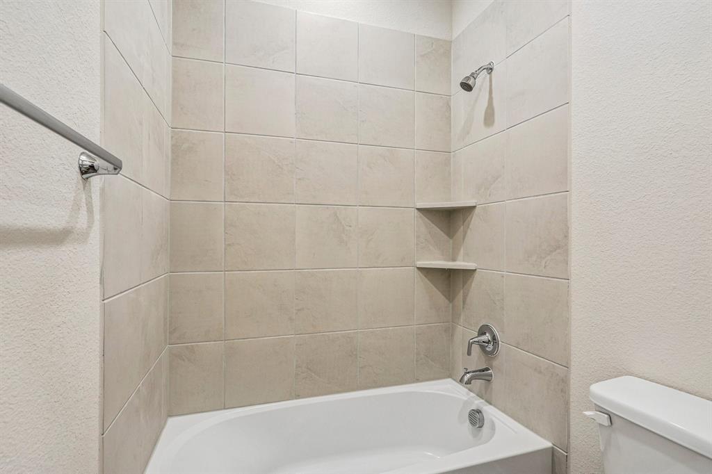 2221 Trailside Drive Property Photo 22