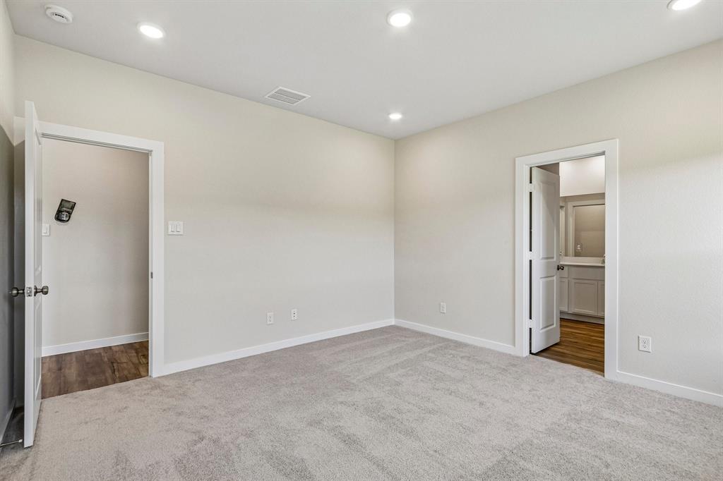 2221 Trailside Drive Property Photo 26
