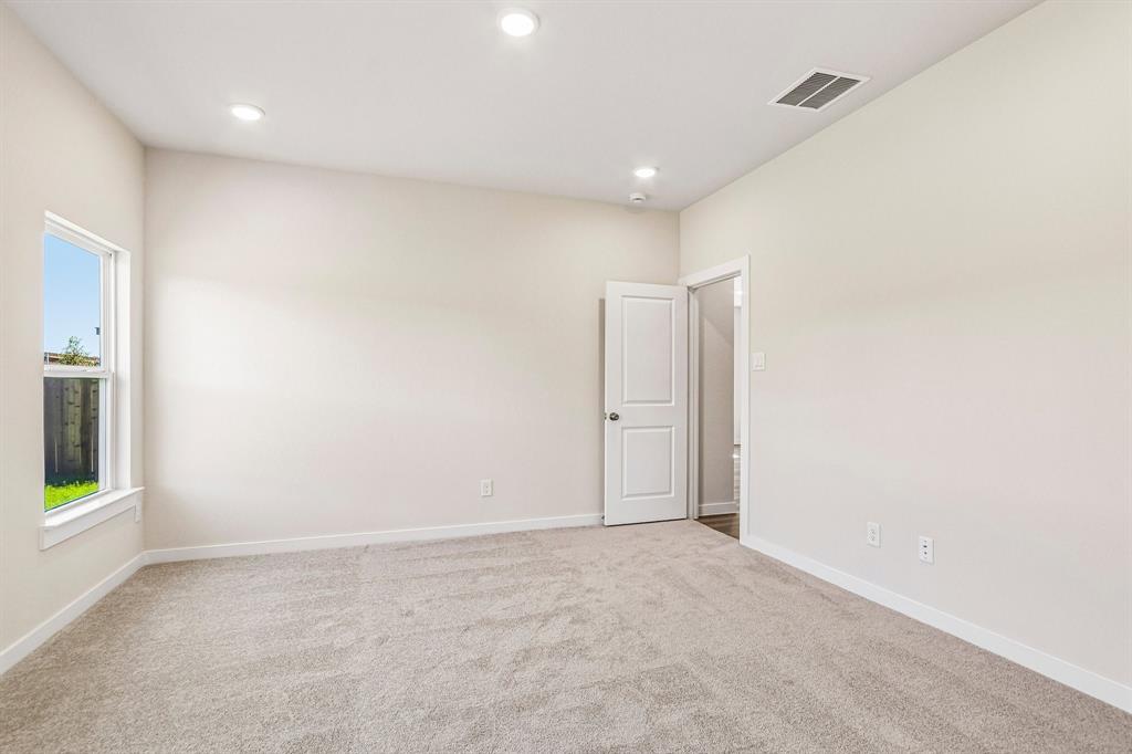 2221 Trailside Drive Property Photo 28