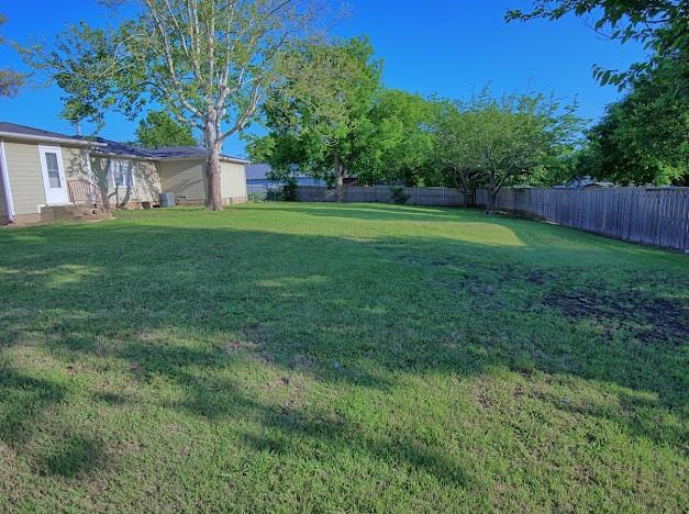 933 N Main Street Property Photo 28