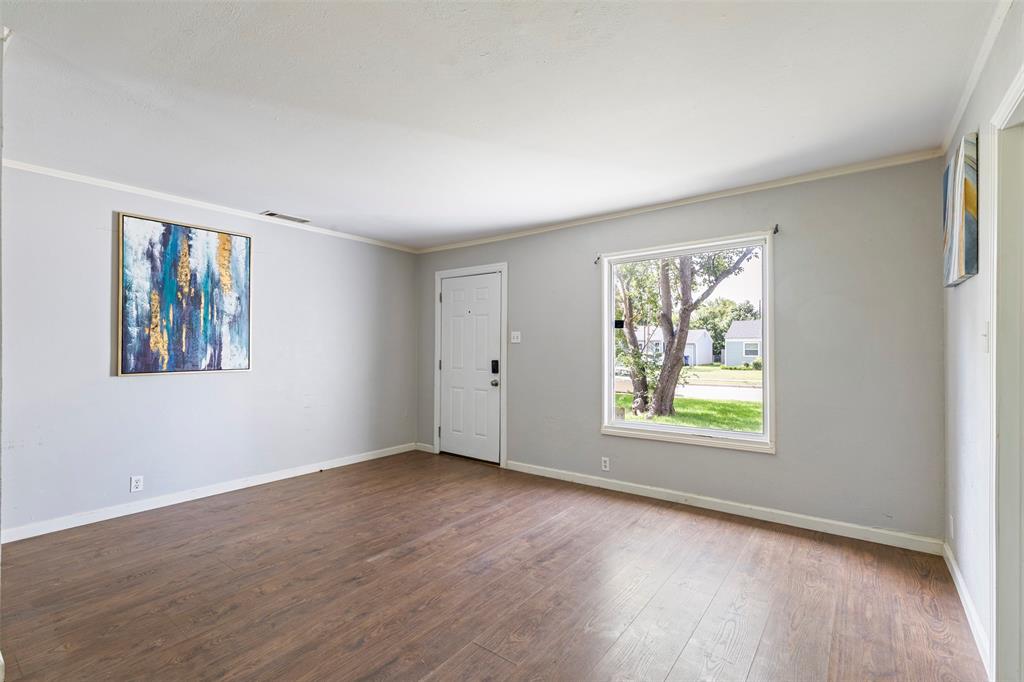 1513 Davis Boulevard Property Photo 1