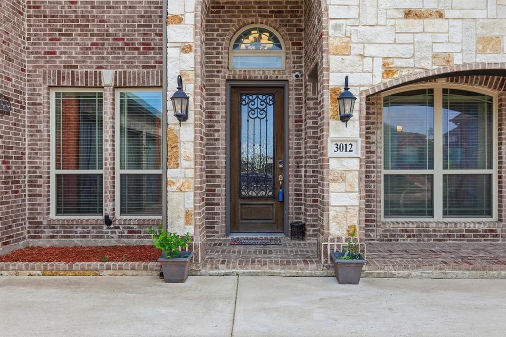 3012 Chesterfield Lane Property Photo 4