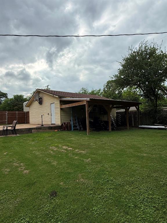 510 S Avenue O Property Photo 4