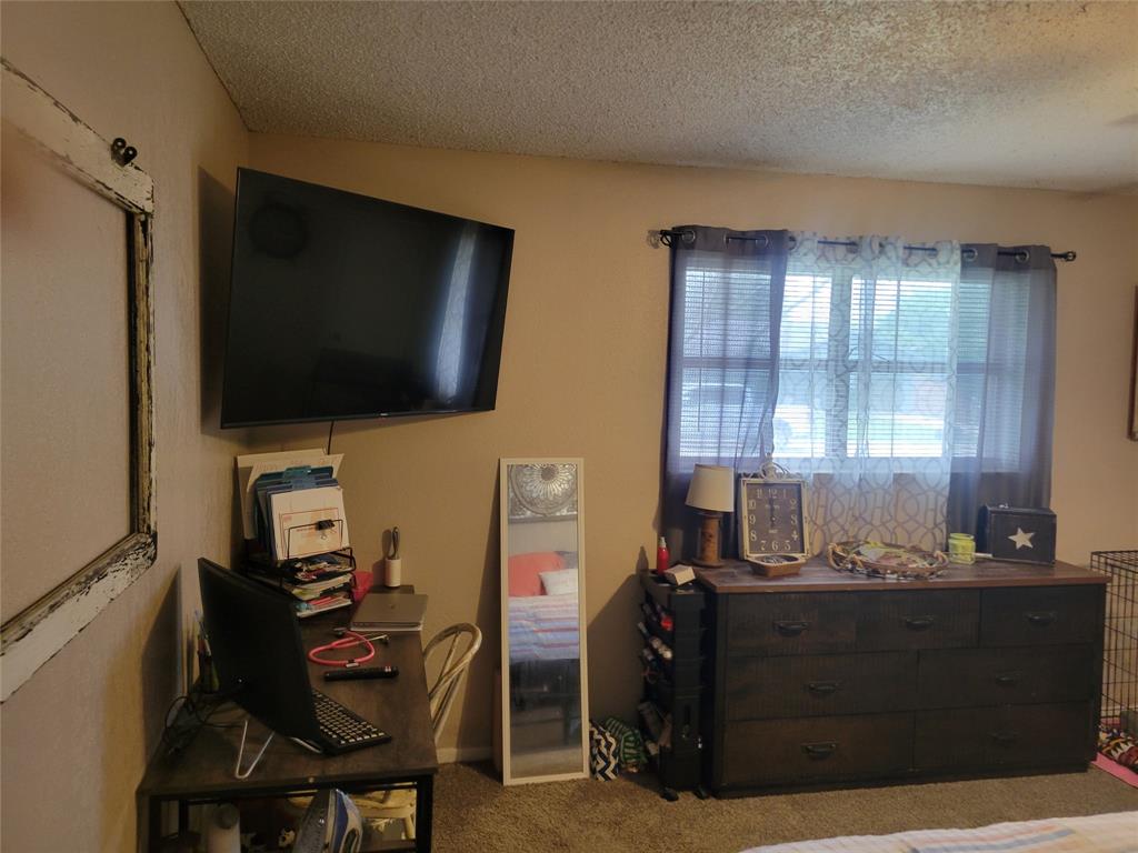 4310 Brookdale Drive Property Photo 10