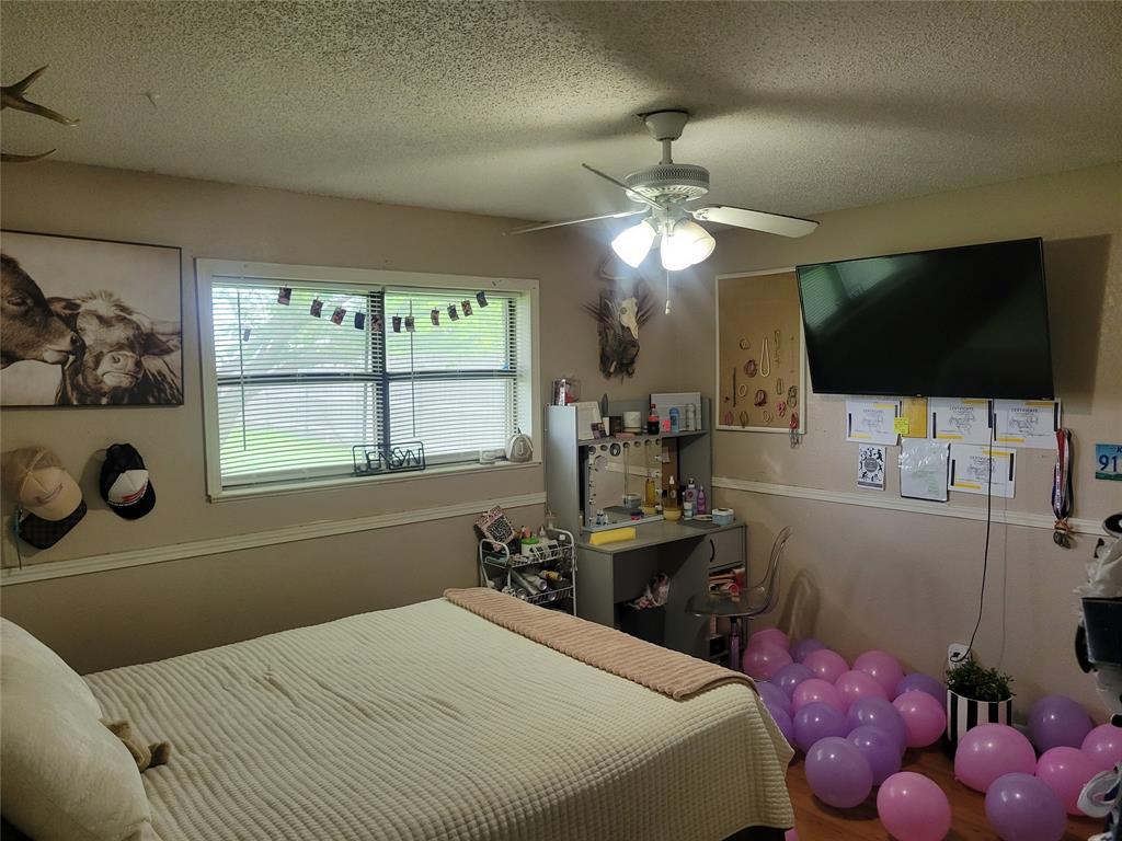 4310 Brookdale Drive Property Photo 12