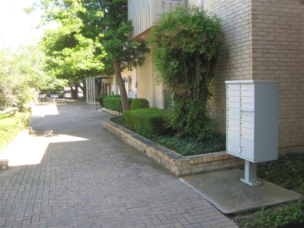 4320 S Bellaire Drive 114w Property Photo 4