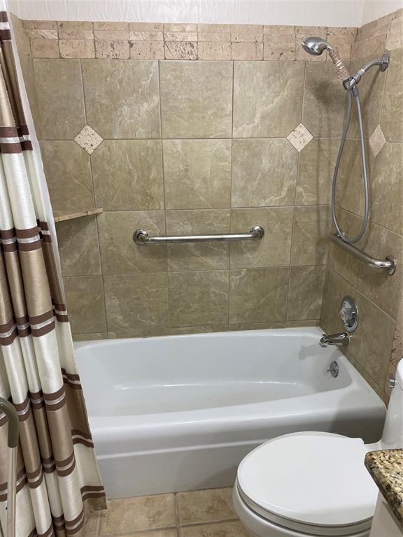4320 S Bellaire Drive 114w Property Photo 9