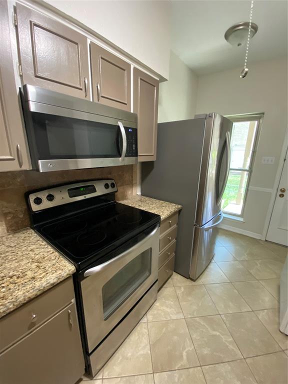4320 S Bellaire Drive 114w Property Photo 15