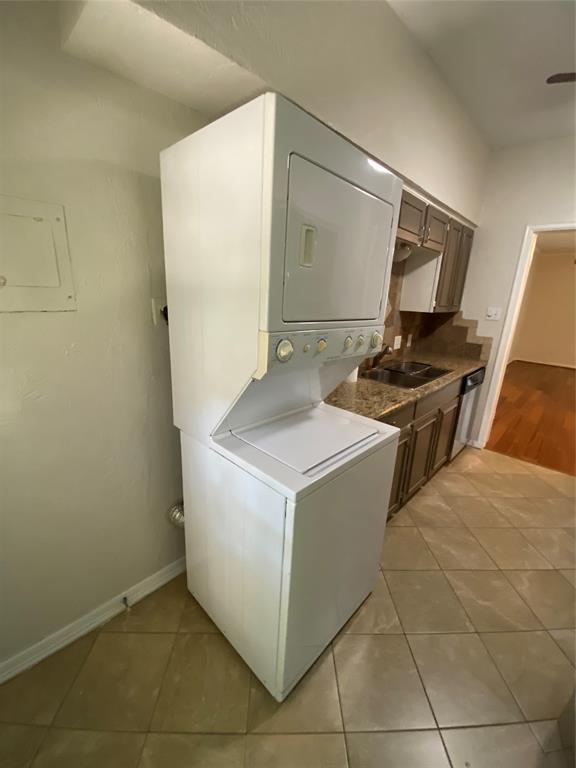 4320 S Bellaire Drive 114w Property Photo 18
