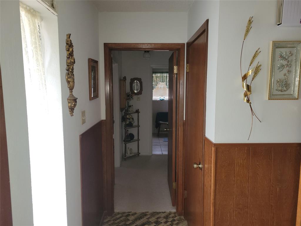 1707 Broadmoor Drive Property Photo 4