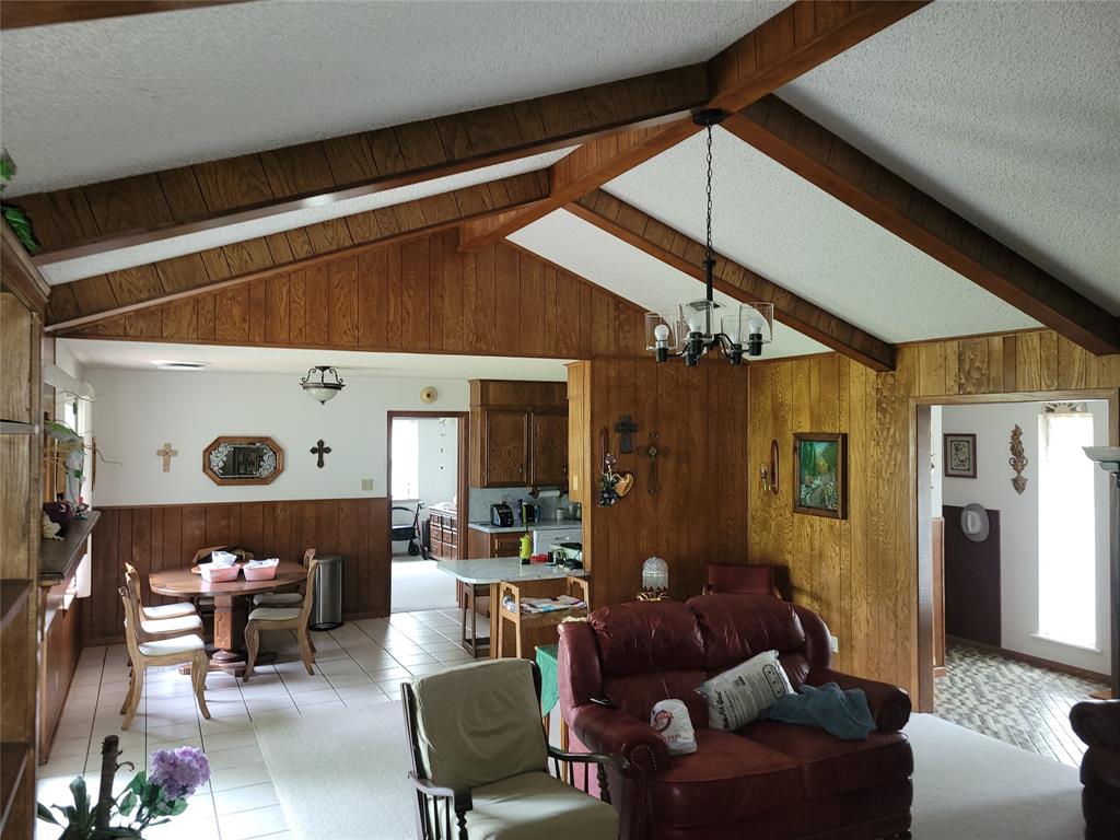 1707 Broadmoor Drive Property Photo 6