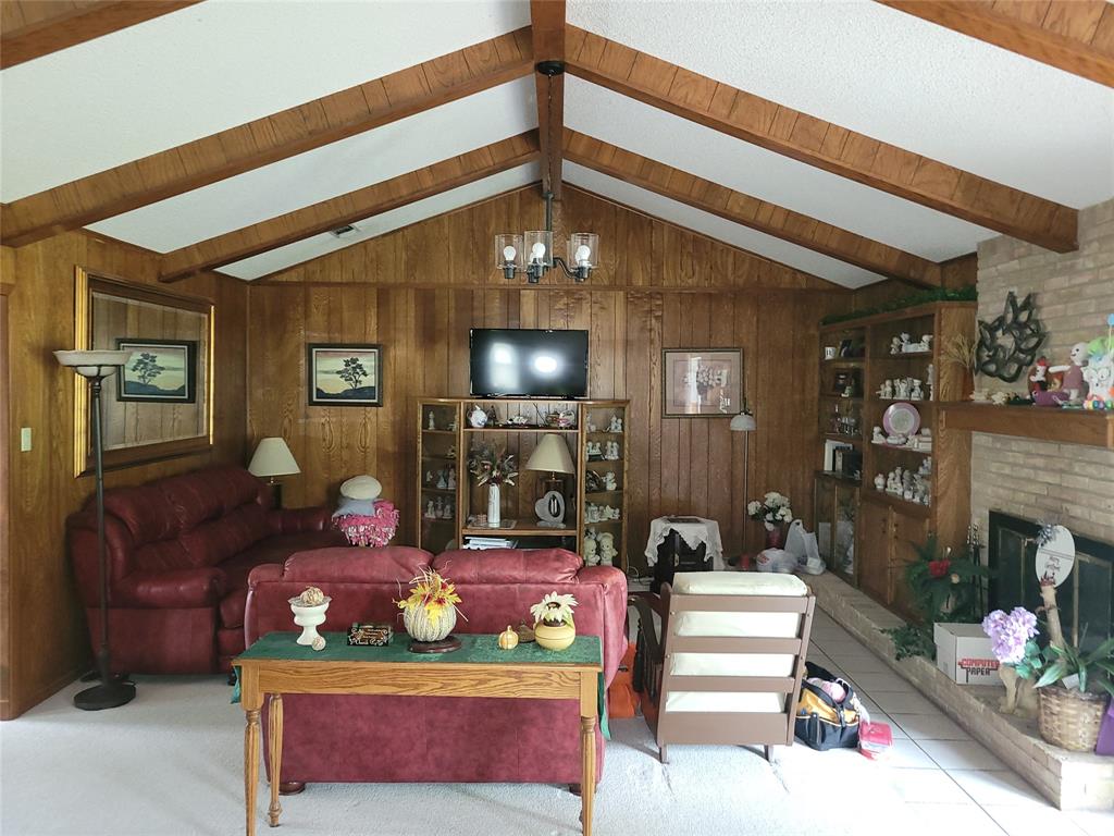 1707 Broadmoor Drive Property Photo 7