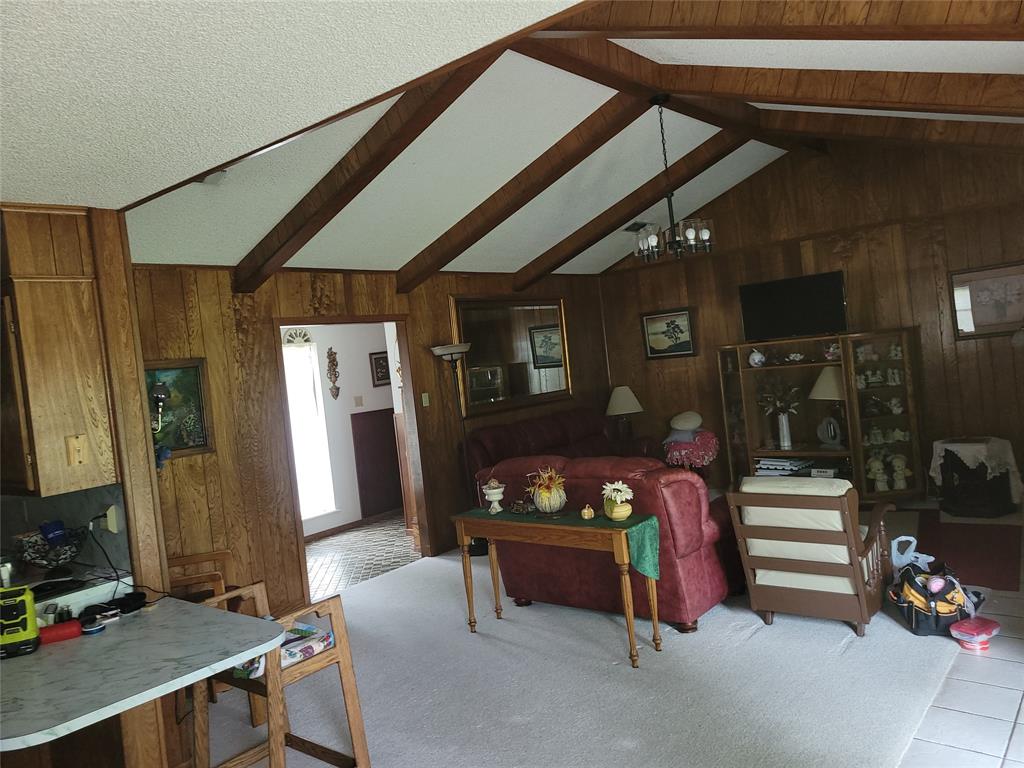 1707 Broadmoor Drive Property Photo 9
