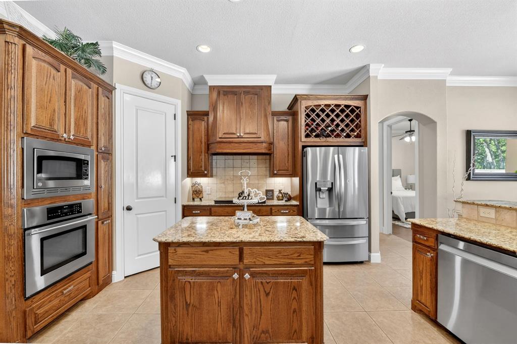 12601 Indian Creek Drive Property Photo 18