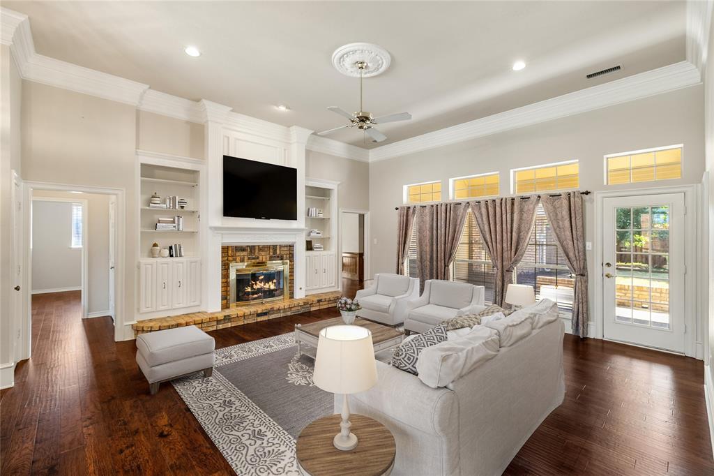 820 Foxwood Lane Property Photo 4
