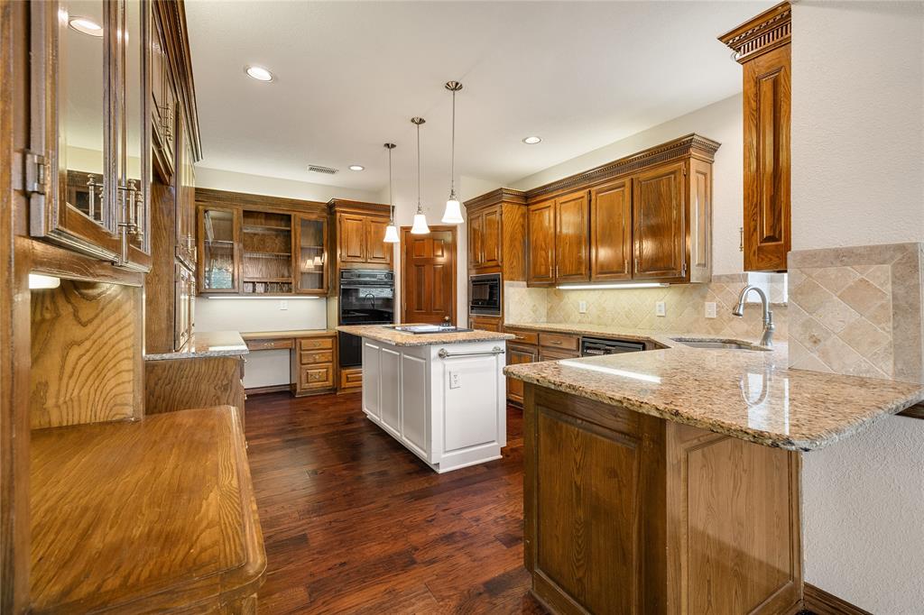 820 Foxwood Lane Property Photo 8