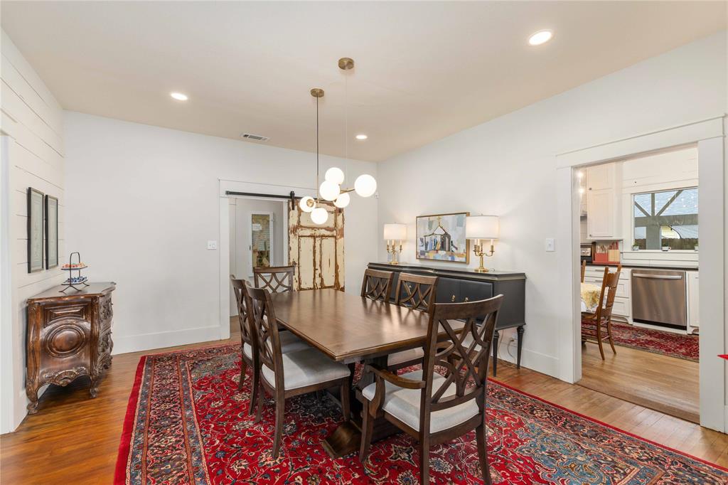 1303 Coggin Avenue Property Photo 13