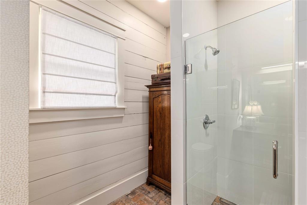 1303 Coggin Avenue Property Photo 23