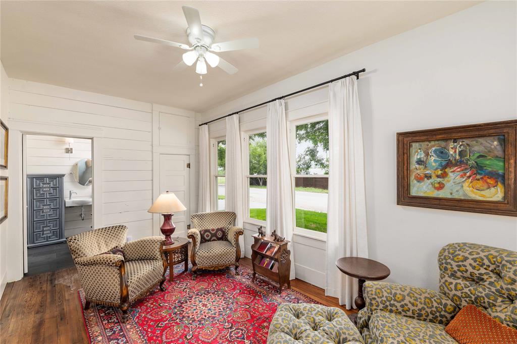 1303 Coggin Avenue Property Photo 27