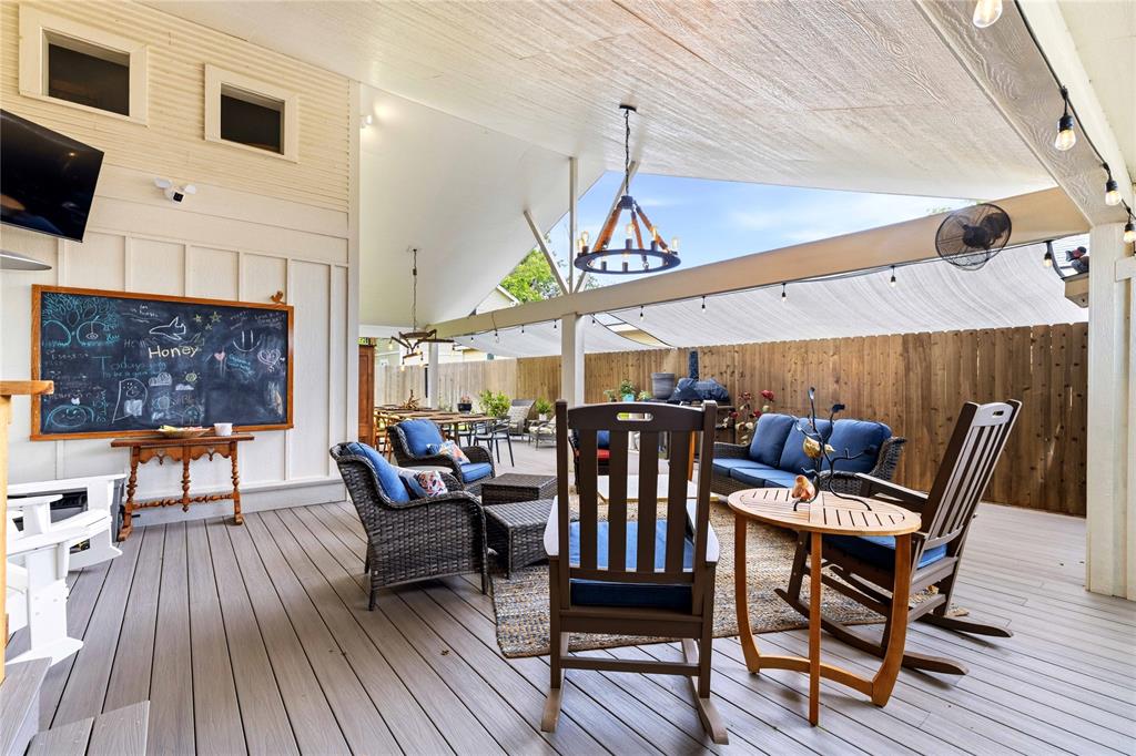 1303 Coggin Avenue Property Photo 32