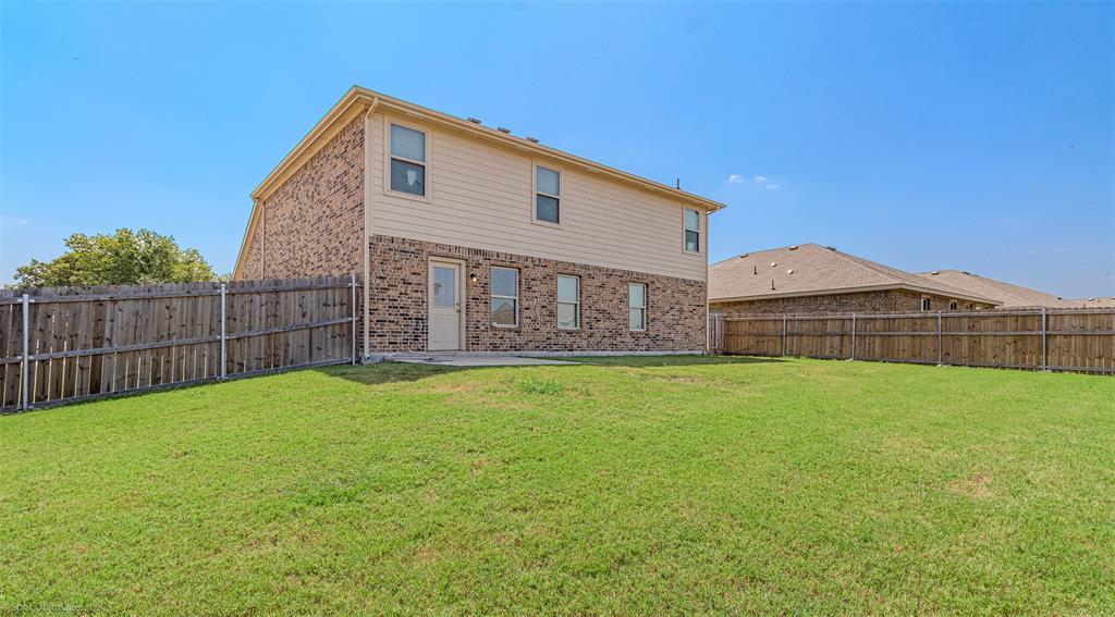 2000 Grimes Drive Property Photo 21