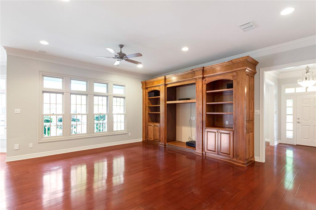 155 Eagles Bluff Boulevard Property Photo 9