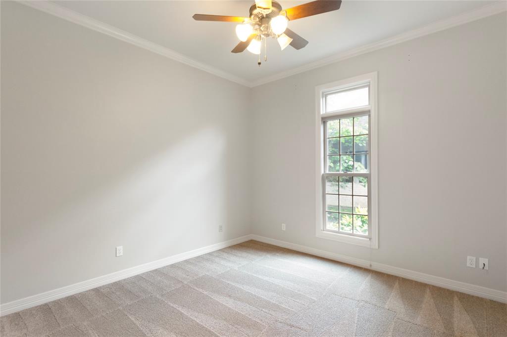 155 Eagles Bluff Boulevard Property Photo 18