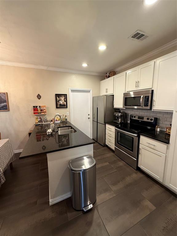 5616 Preston Oaks Road 1605 Property Photo 10