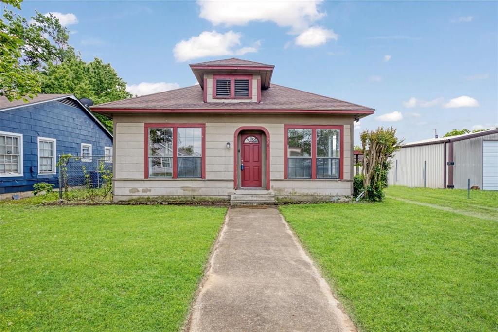 726 W Texas Property Photo 1
