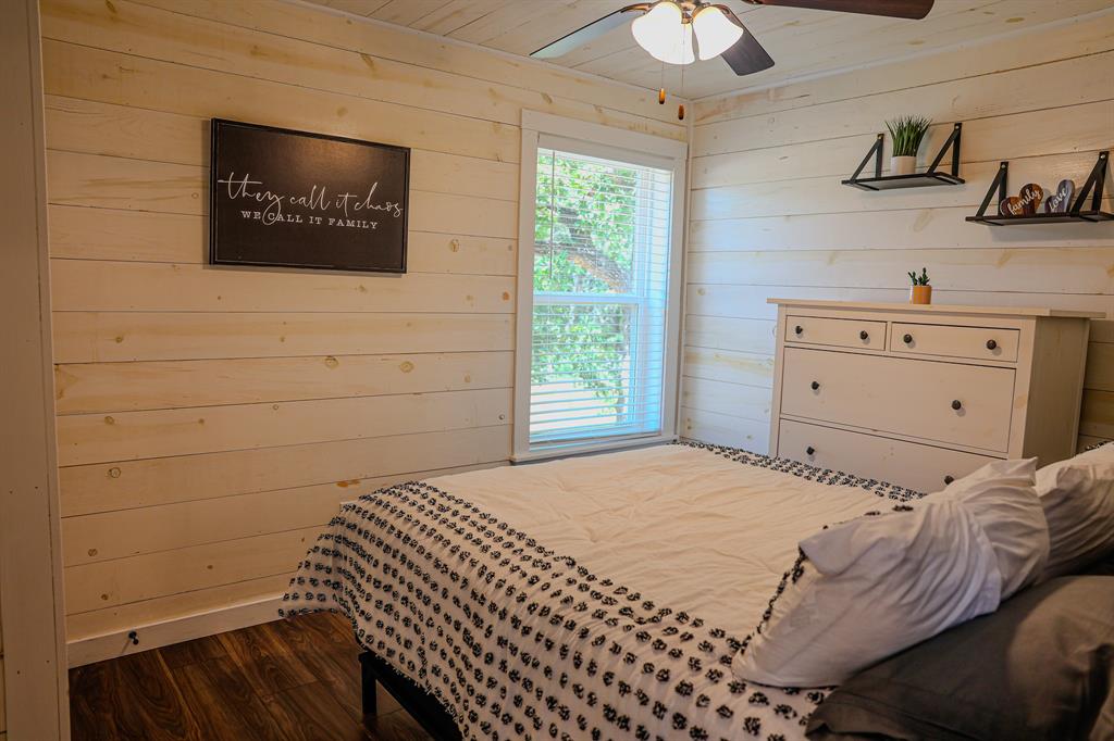 180 Wooded Crest Property Photo 12