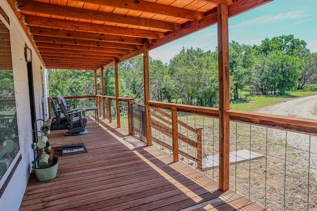 180 Wooded Crest Property Photo 15