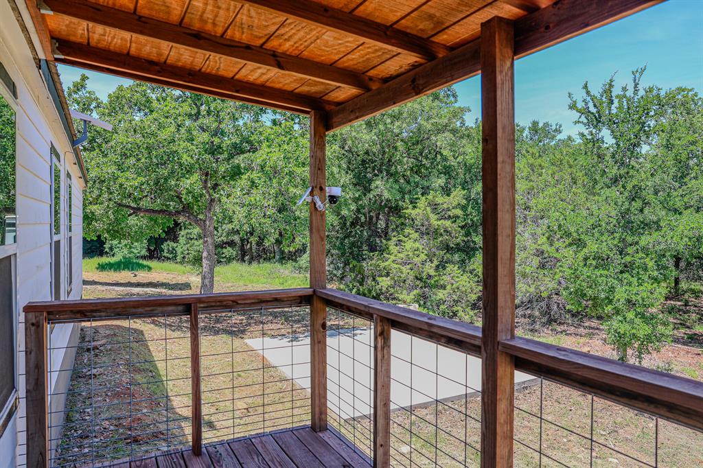 180 Wooded Crest Property Photo 17