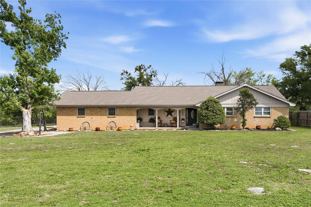 102 Lori Lane Property Photo 2