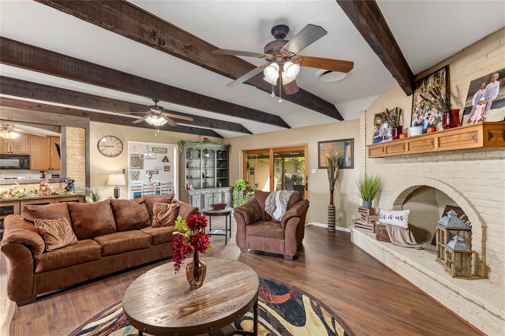 102 Lori Lane Property Photo 6
