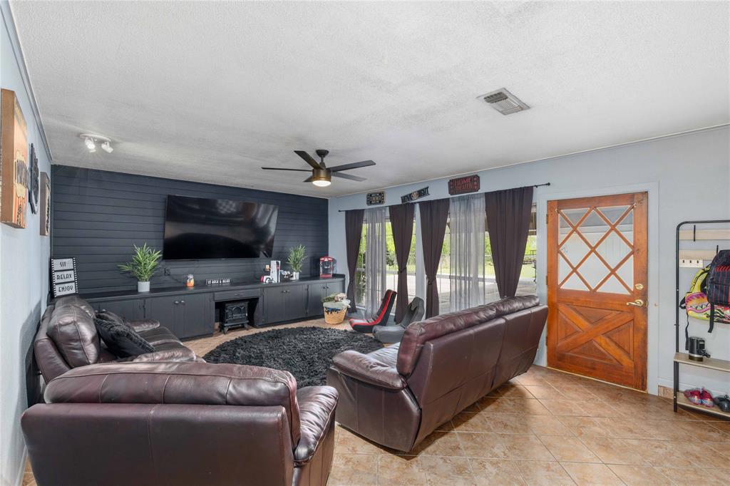102 Lori Lane Property Photo 21