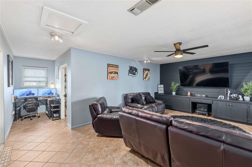 102 Lori Lane Property Photo 22
