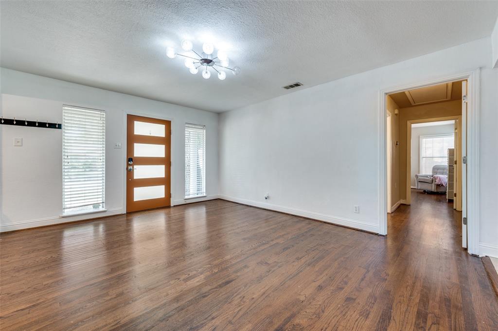3728 Park Lane Property Photo 4
