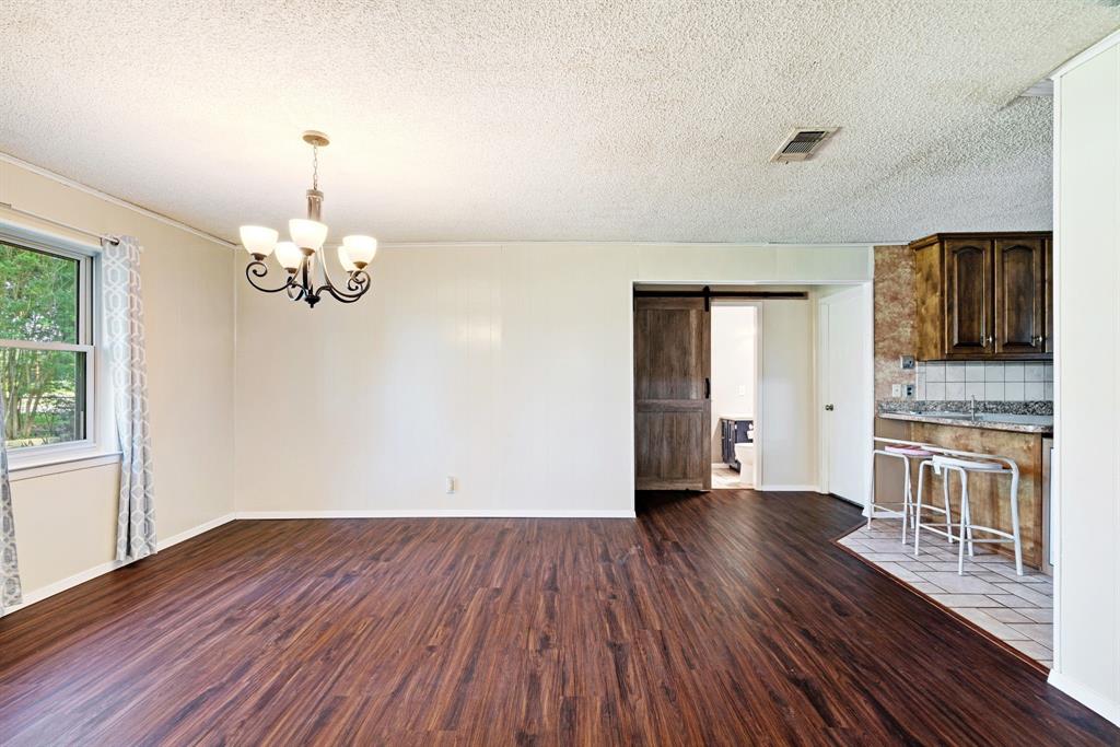 9157 N Hwy 271 Property Photo 10
