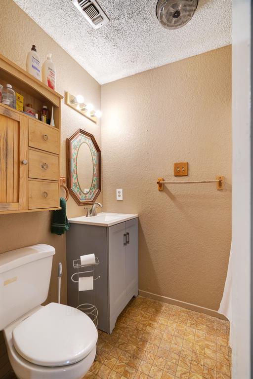 9157 N Hwy 271 Property Photo 15