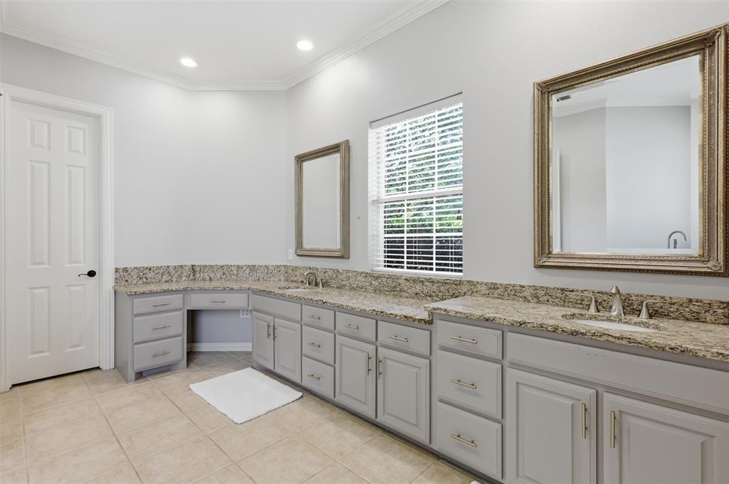 8 Shady Bend Drive Property Photo 19