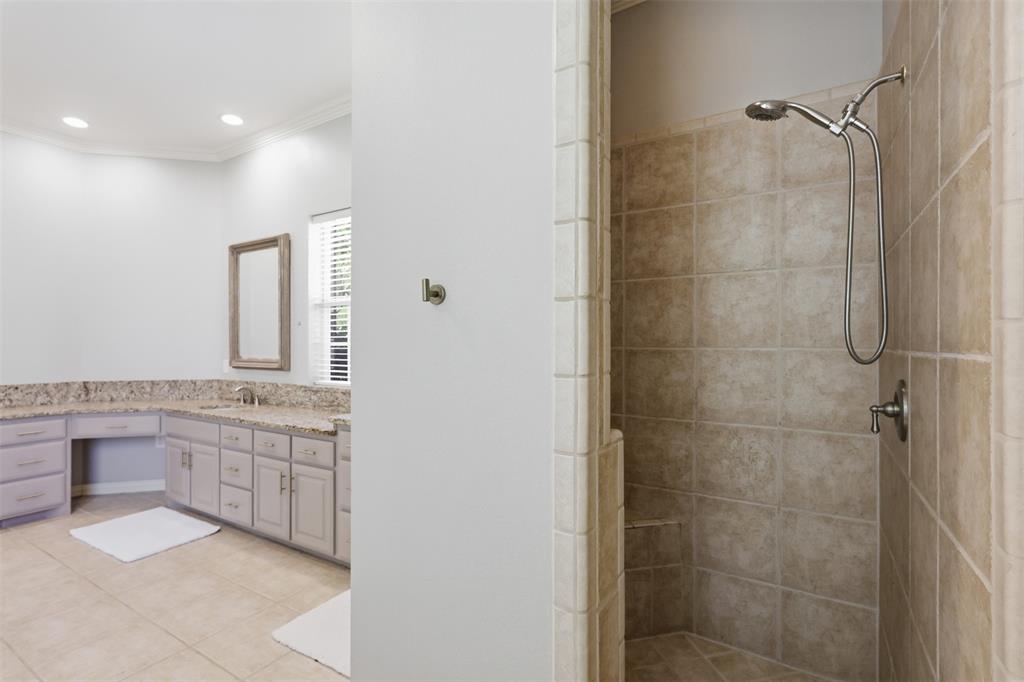 8 Shady Bend Drive Property Photo 21