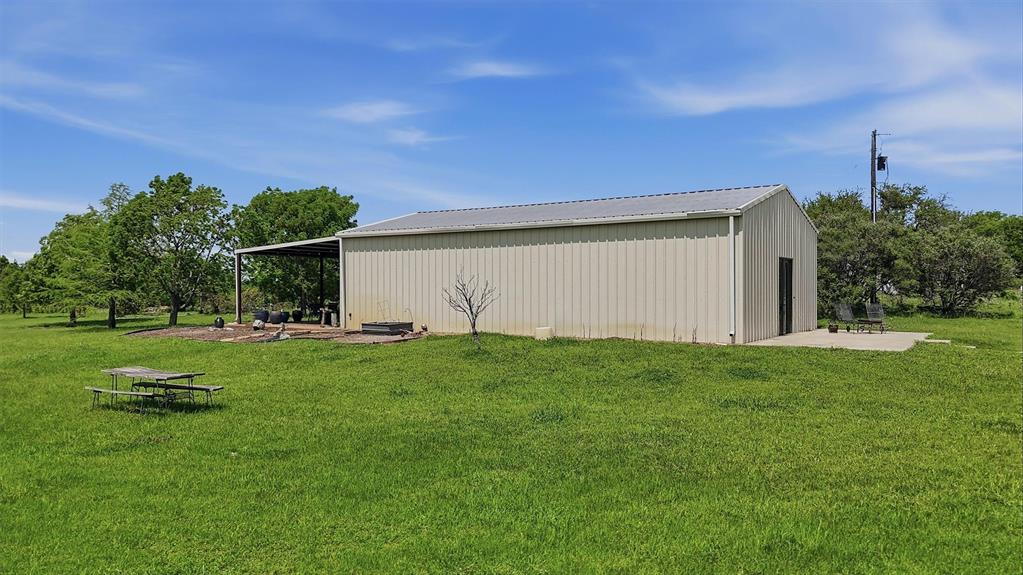 2139 Keefer Road Property Photo 14